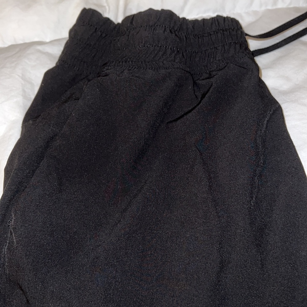 Shorts - Picture 3 of 3